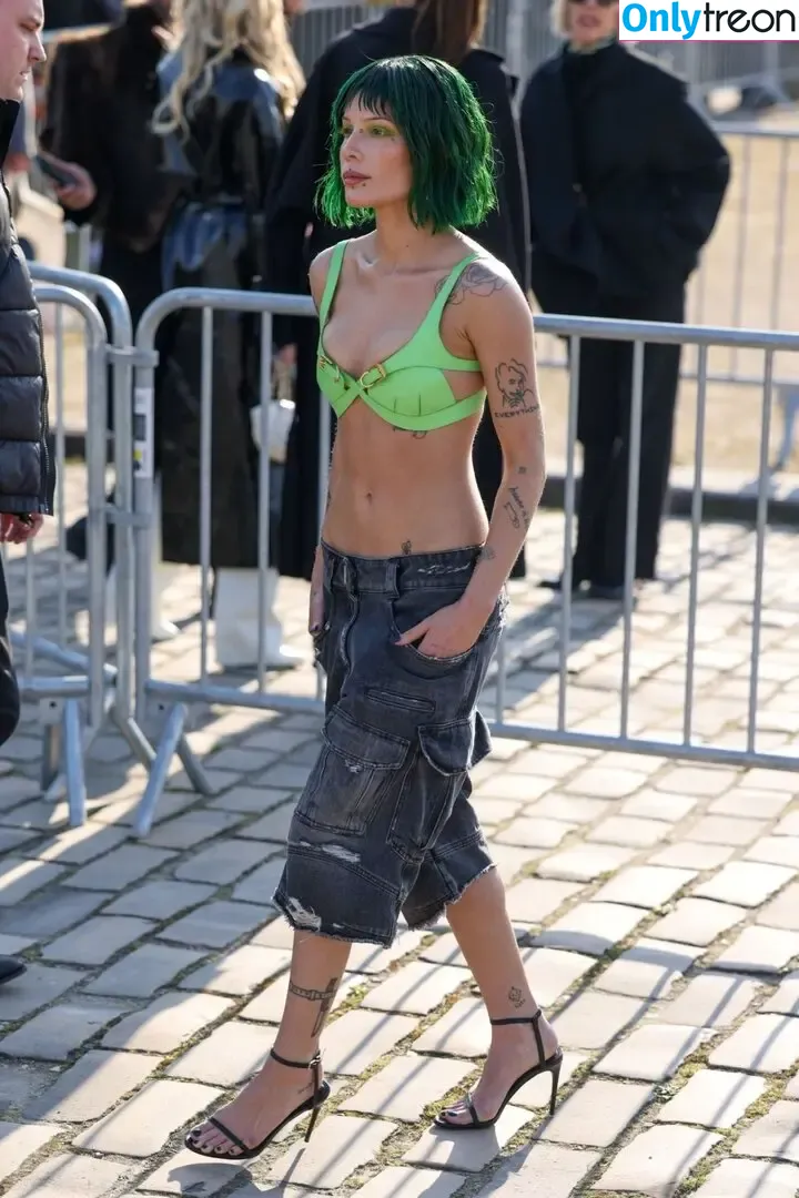 Halsey nude photo #0736 (iamhalsey / yammahaaa)