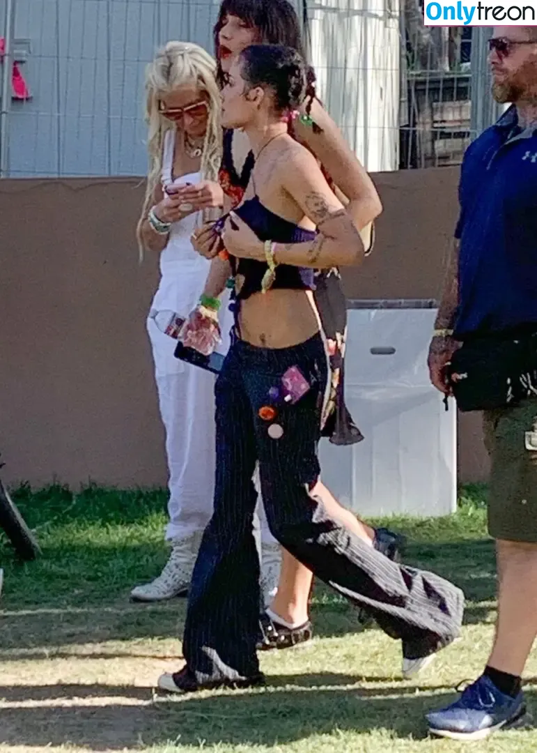 Halsey nude photo #0757 (iamhalsey / yammahaaa)