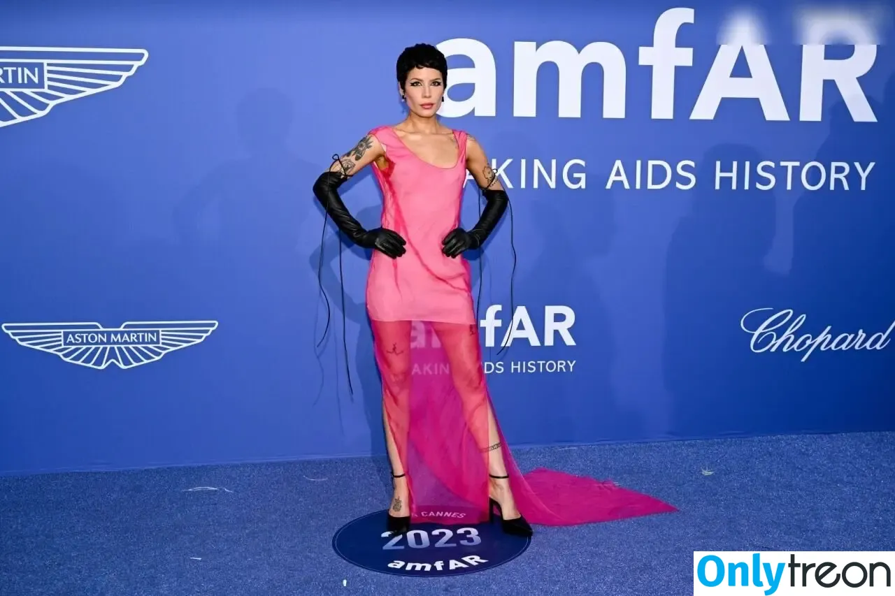 Halsey nude photo #0762 (iamhalsey / yammahaaa)
