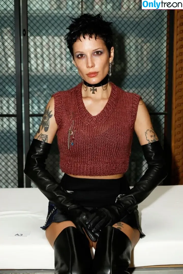 Halsey nude photo #0771 (iamhalsey / yammahaaa)