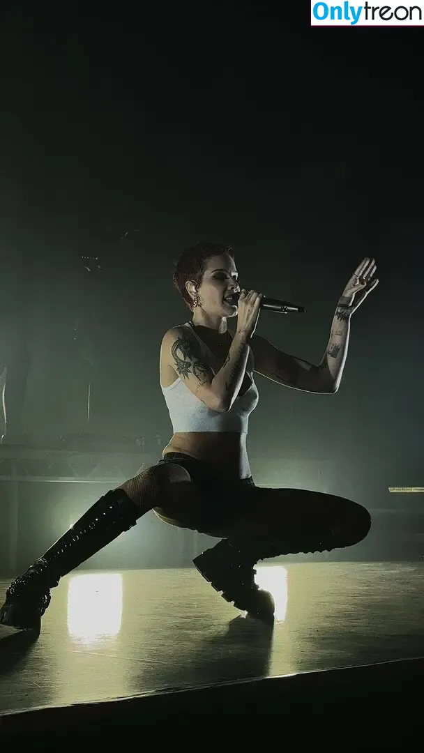 Halsey nude photo #0786 (iamhalsey / yammahaaa)