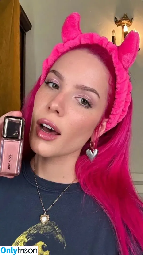 Halsey nude photo #0790 (iamhalsey / yammahaaa)
