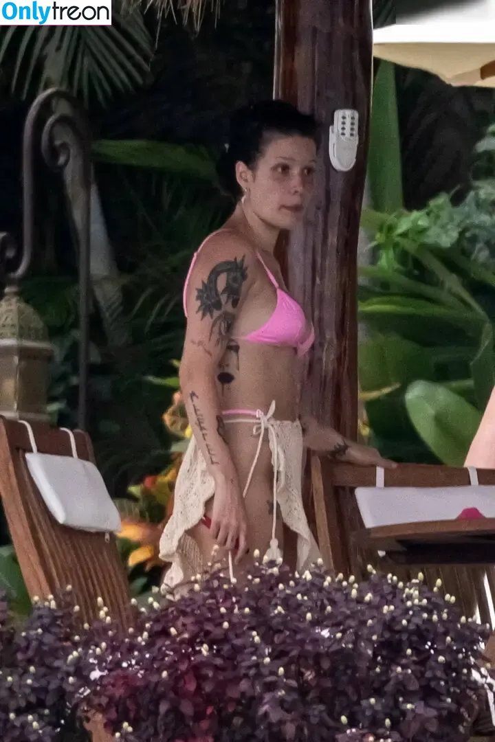Halsey nude photo #0835 (iamhalsey / yammahaaa)