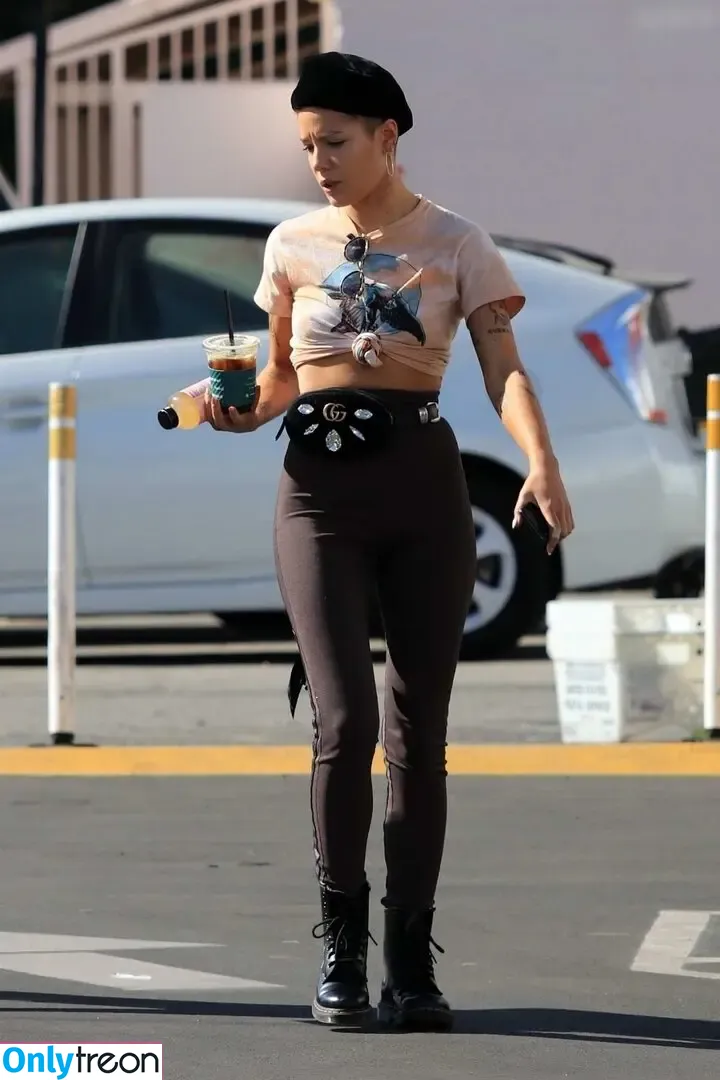 Halsey nude photo #0882 (iamhalsey / yammahaaa)