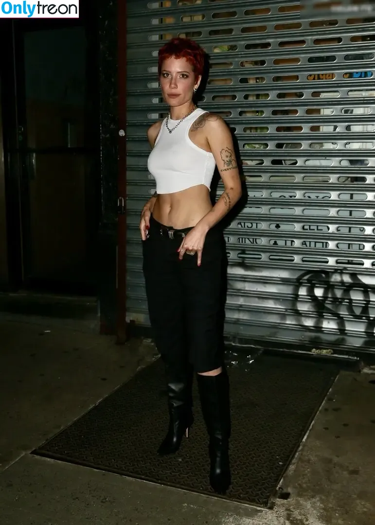 Halsey nude photo #0909 (iamhalsey / yammahaaa)