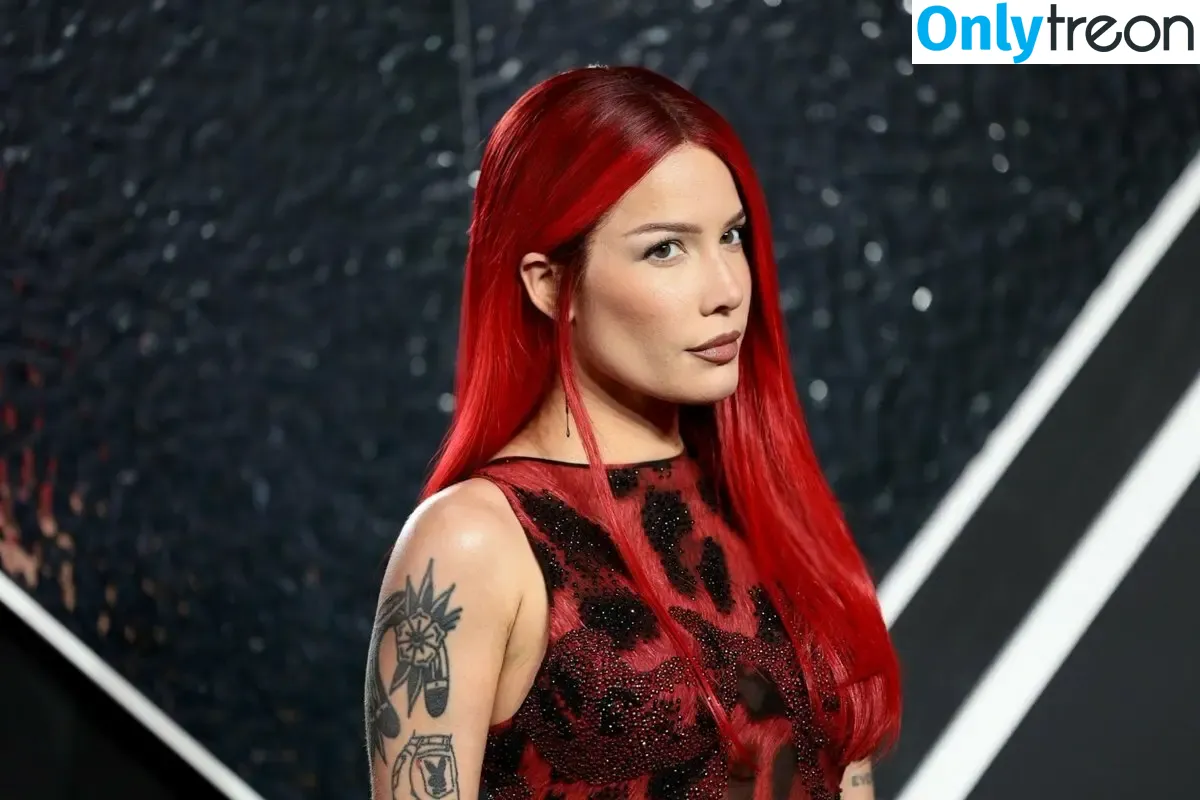 Halsey nude photo #0941 (iamhalsey / yammahaaa)