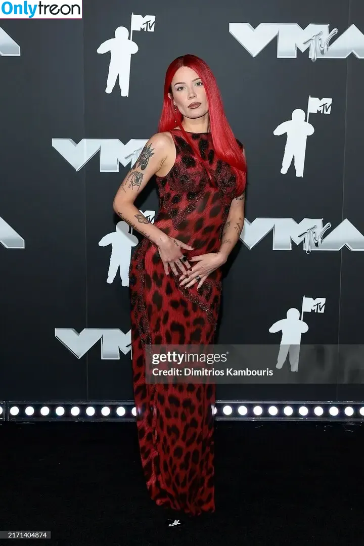 Halsey nude photo #0943 (iamhalsey / yammahaaa)