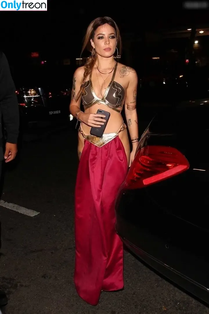 Halsey nude photo #0955 (iamhalsey / yammahaaa)