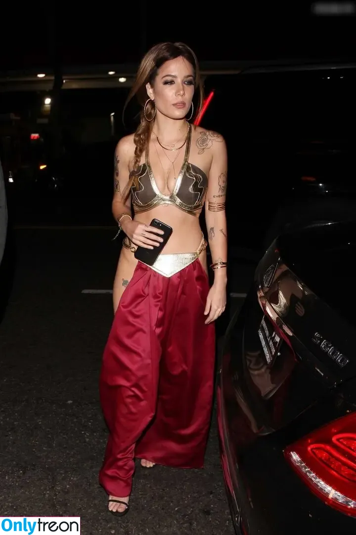 Halsey nude photo #0960 (iamhalsey / yammahaaa)