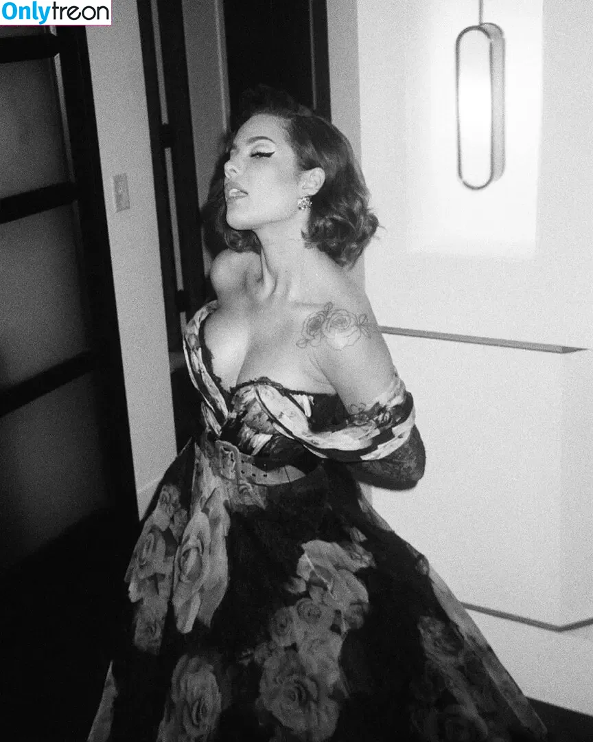 Halsey nude photo #0968 (iamhalsey / yammahaaa)