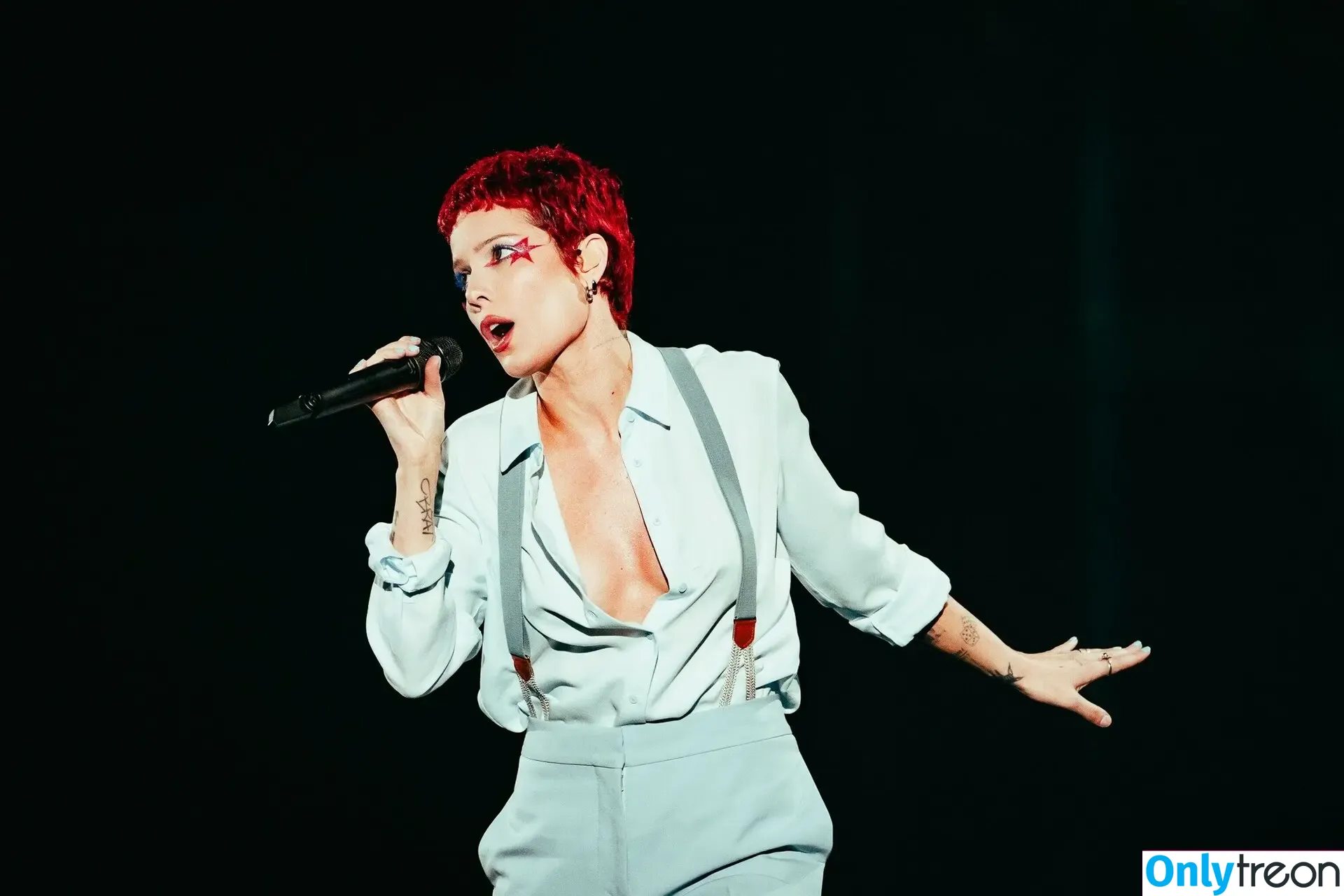 Halsey nude photo #0970 (iamhalsey / yammahaaa)