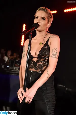 Halsey / iamhalsey / yammahaaa nude photo #1165