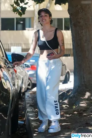 Halsey / iamhalsey / yammahaaa nude photo #1173