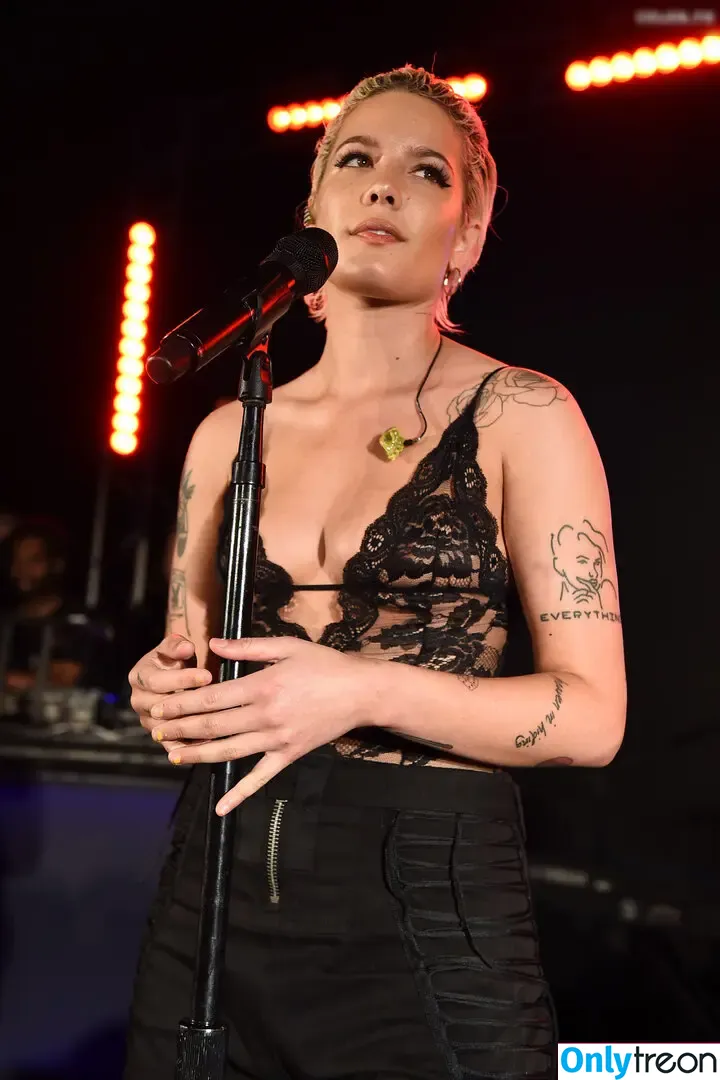 Halsey голая photo #1169 (iamhalsey / yammahaaa)
