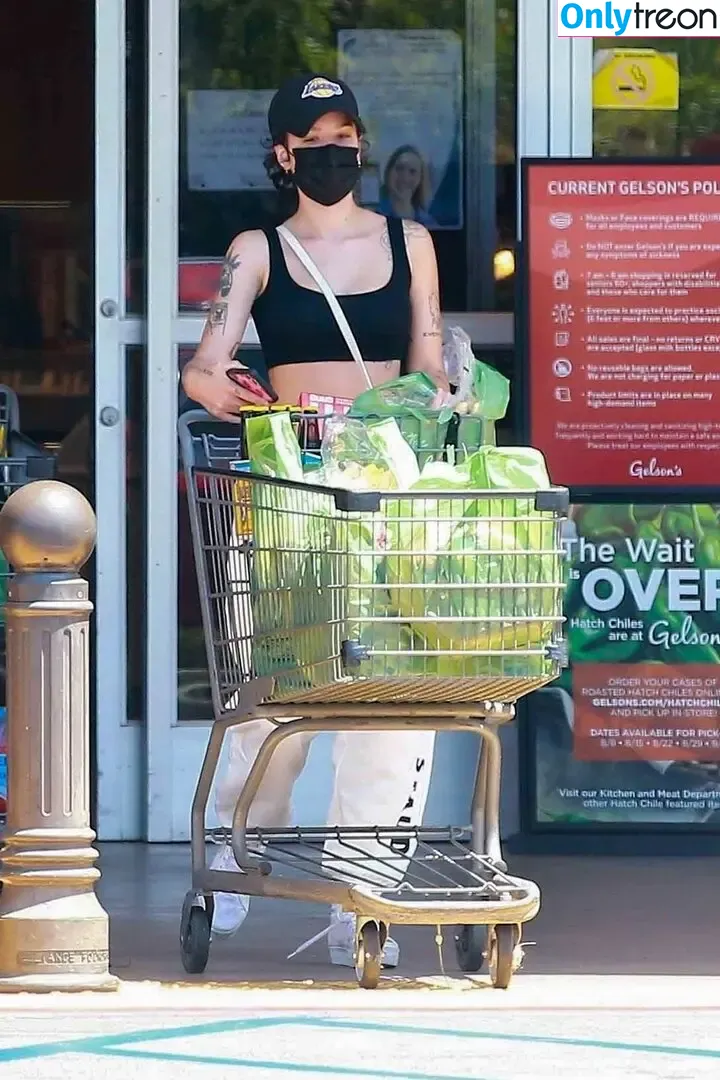 Halsey nude photo #1174 (iamhalsey / yammahaaa)