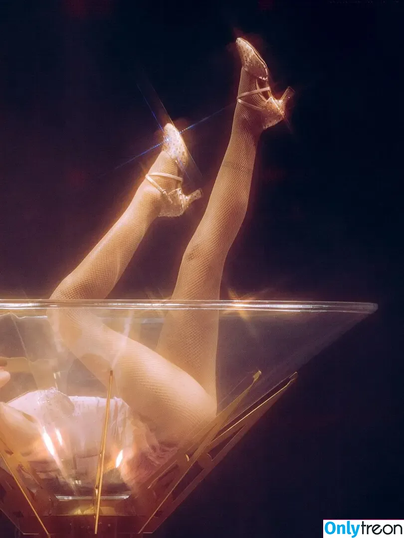 Halsey голая photo #1186 (iamhalsey / yammahaaa)