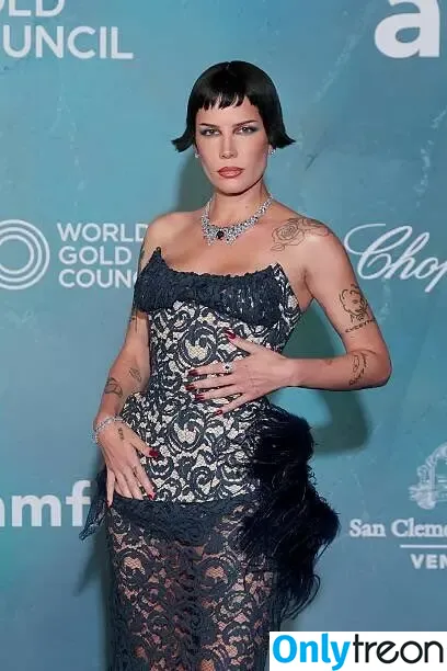 Halsey nude photo #1252 (iamhalsey / yammahaaa)