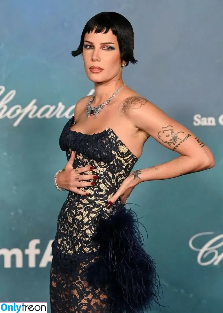Halsey nude photo #1253 (iamhalsey / yammahaaa)