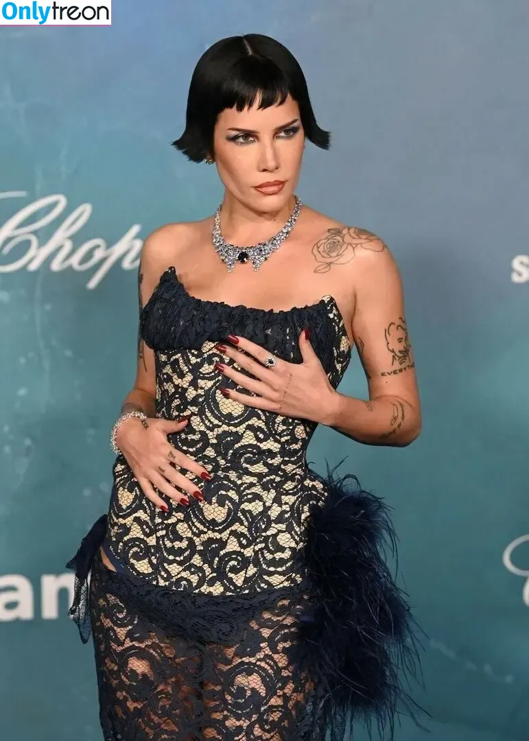 Halsey nude photo #1254 (iamhalsey / yammahaaa)