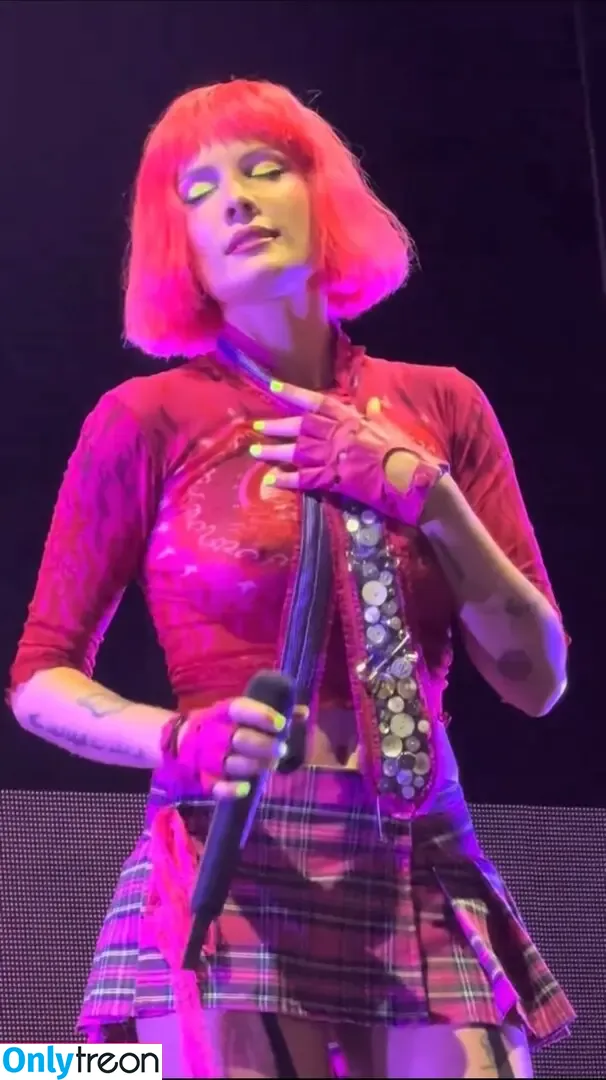Halsey голая photo #1295 (iamhalsey / yammahaaa)