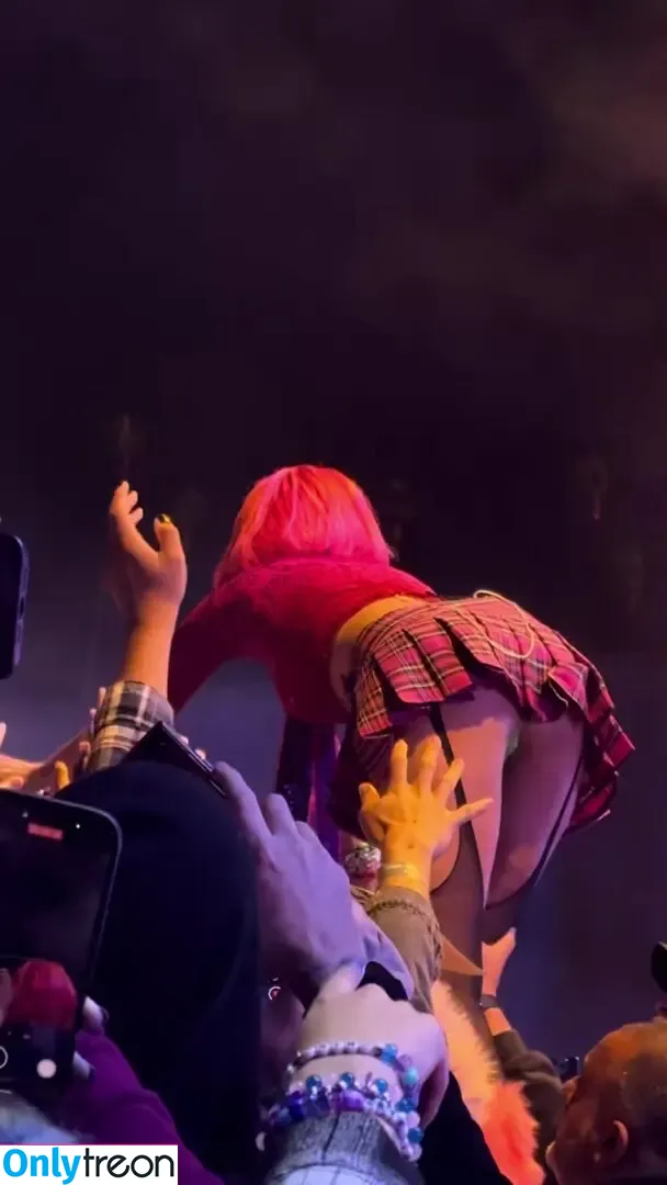 Halsey голая photo #1306 (iamhalsey / yammahaaa)