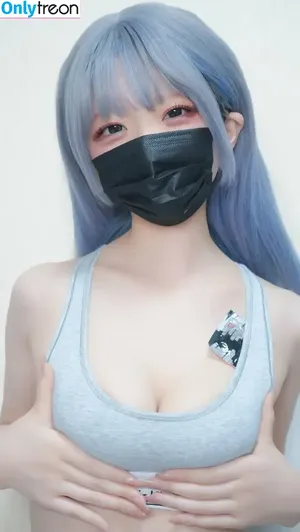hamusuk_k / hamham_sk / 甘噛みはむちゃん nude photo #0009