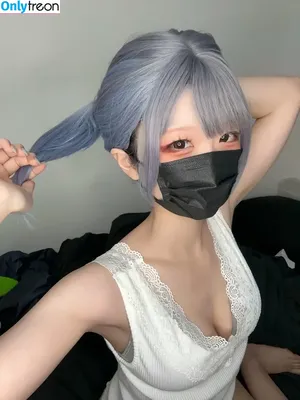 hamusuk_k / hamham_sk / 甘噛みはむちゃん nude photo #0021