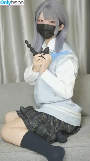 hamusuk_k / hamham_sk / 甘噛みはむちゃん nude photo #0036