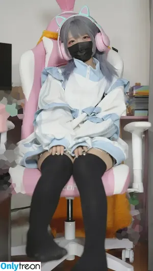 hamusuk_k / hamham_sk / 甘噛みはむちゃん nude photo #0079