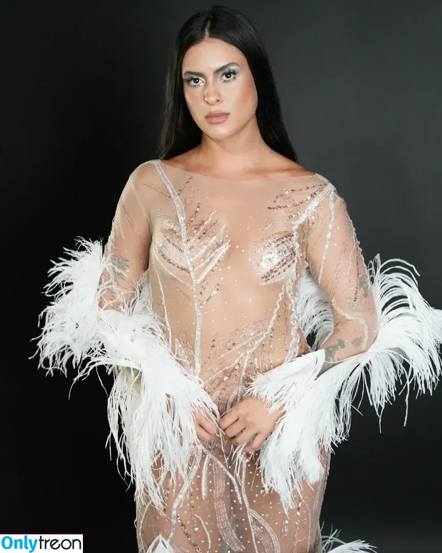 Hana Khalil nude photo #0010 (khalilhana)
