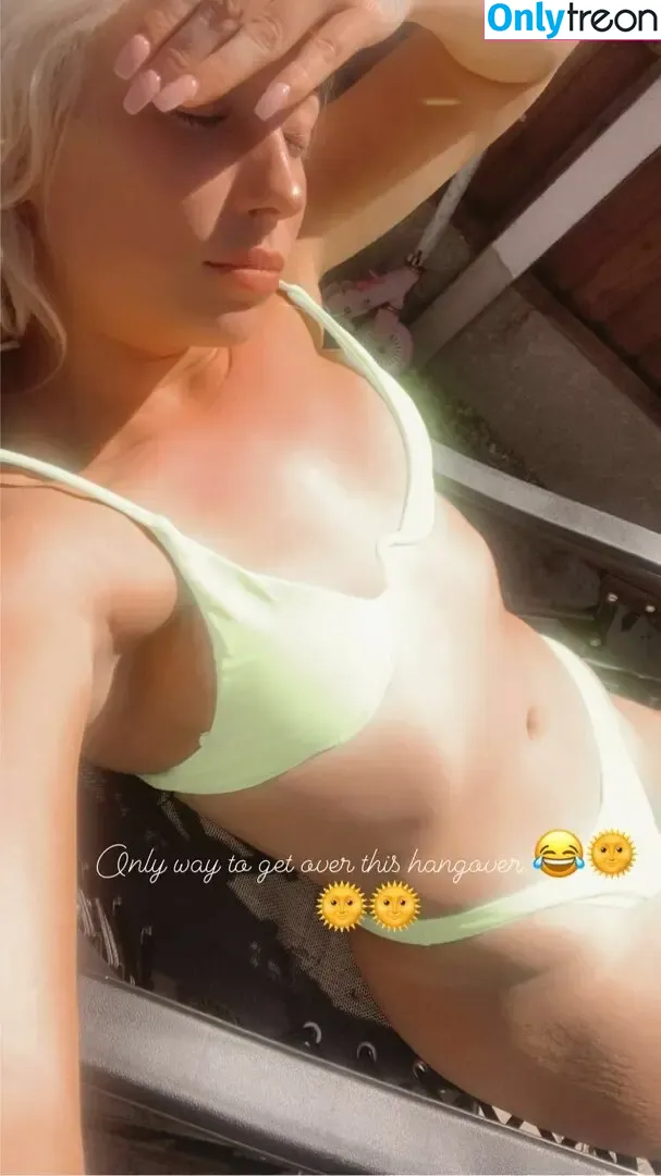 hanlouk nude photo #0005 (hanlouk)