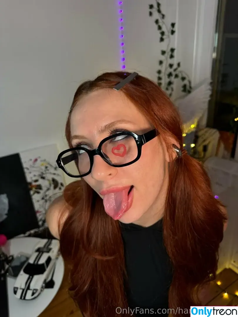 Hanna Ginger nude photo #0057 (hanna_ginger / hannagingerlove)