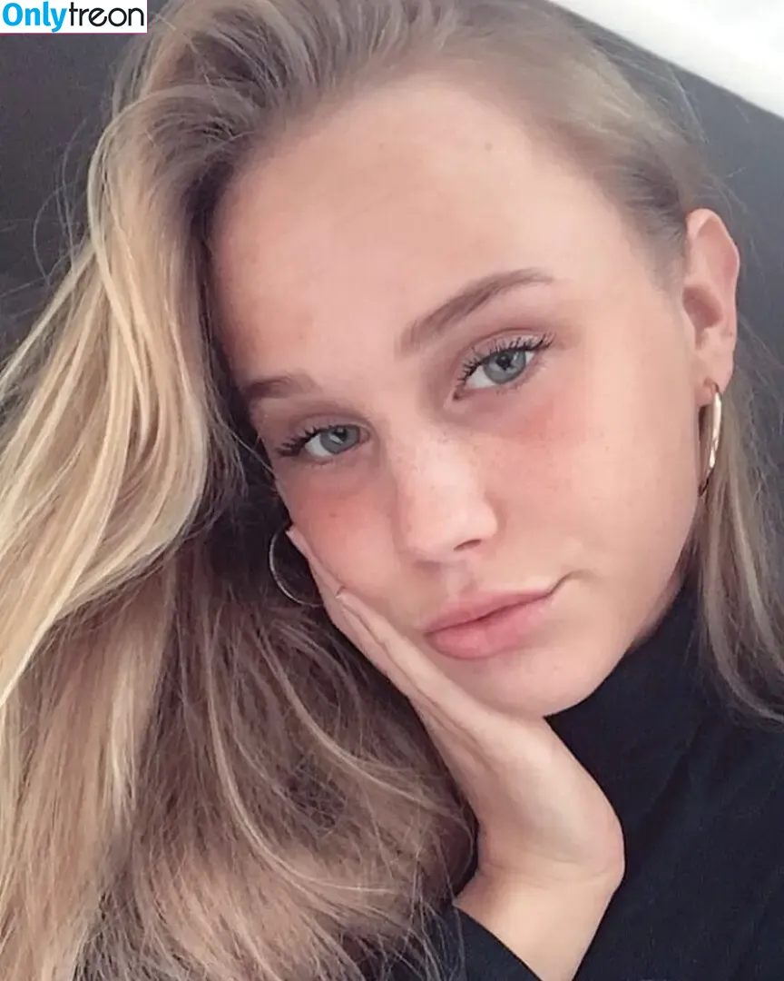 Hanna Schepe nude photo #0008 (Hanna_schepe)