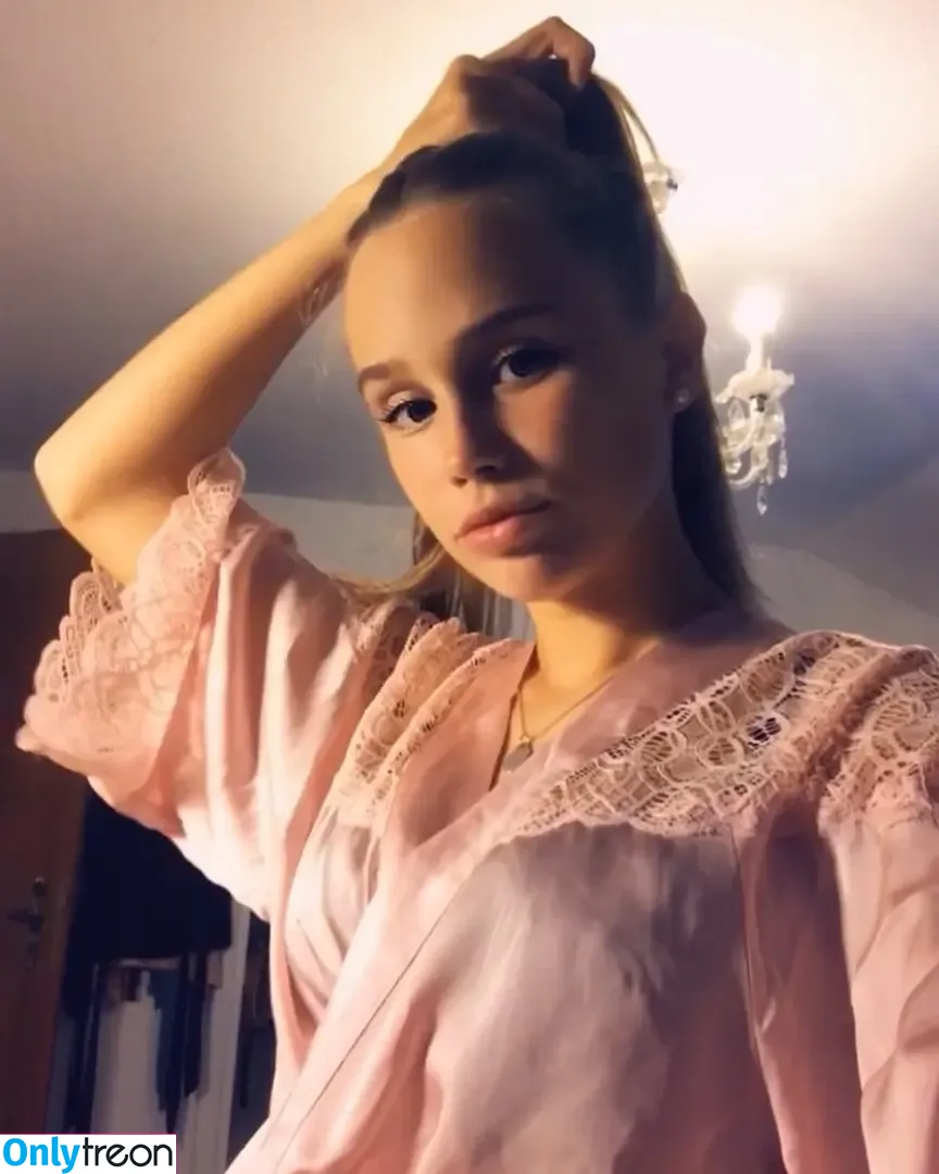 Hanna Schepe nude photo #0011 (Hanna_schepe)