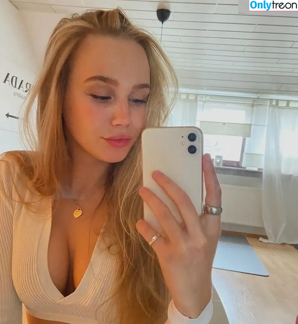 Hanna Schepe nude photo #0057 (Hanna_schepe)
