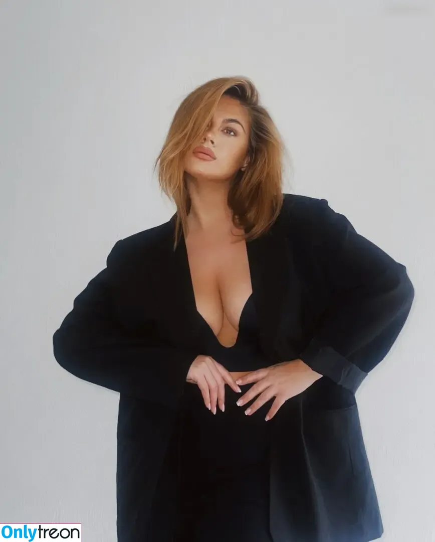 Hanna Wilperath nude photo #0130 (Hanna Wilperath)