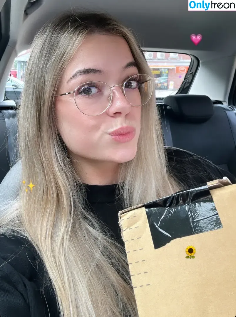 Hannah Cauko голая photo #0143 (hannahcauko)