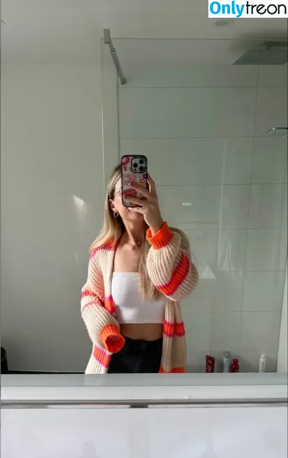 Hannah Cauko nude photo #0147 (hannahcauko)