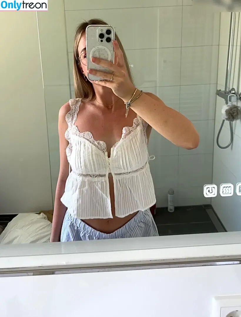 Hannah Cauko nude photo #0191 (hannahcauko)