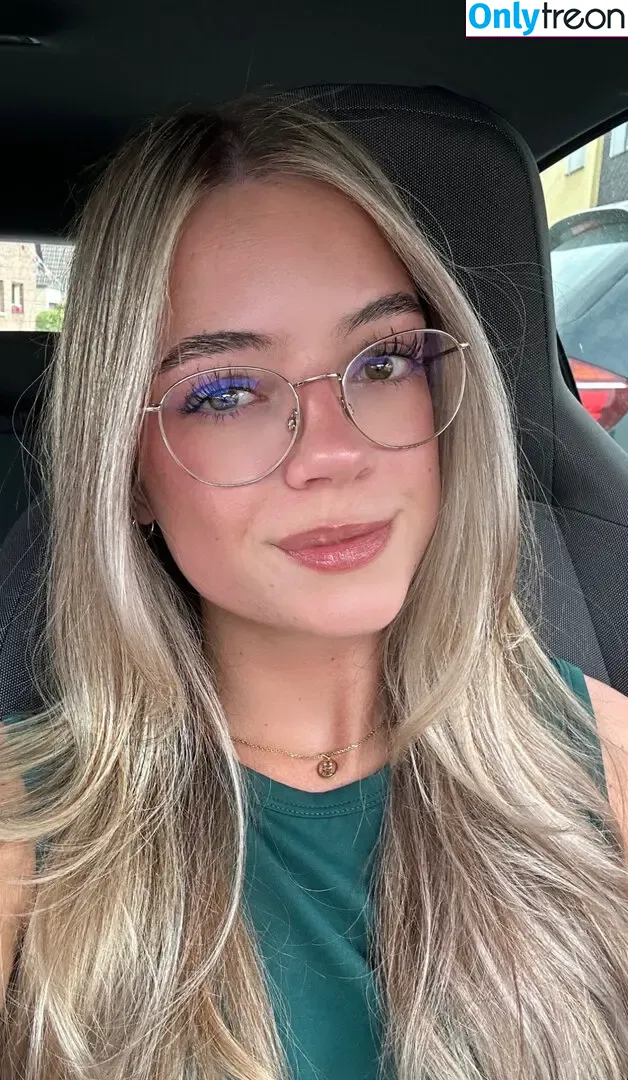 Hannah Cauko nude photo #0192 (hannahcauko)