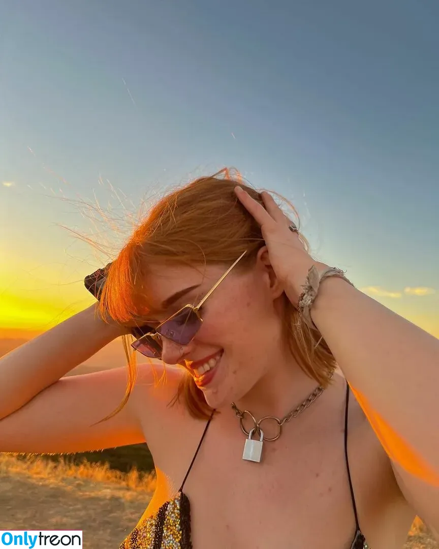 Hannah McCloud голая photo #0009 (haileymcleod / hannahgmccloud)