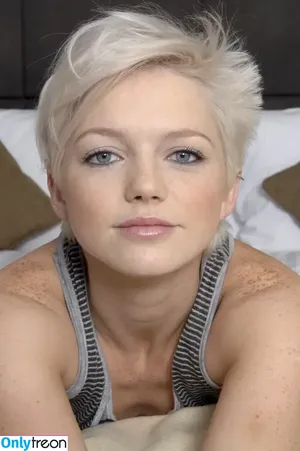 Hannah Spearritt / hannahspearritt nude photo #0115