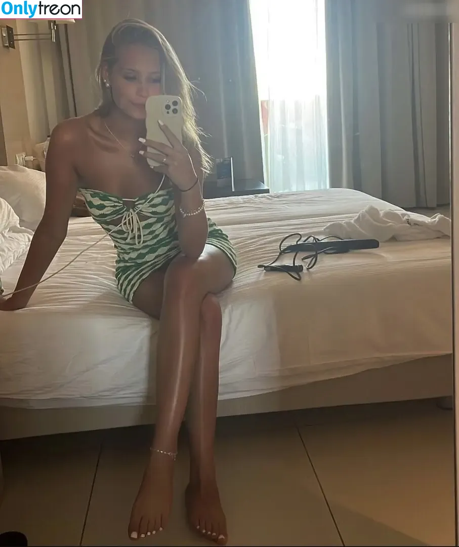 Hannah Türk nude photo #0018 (hannah__tuerk)