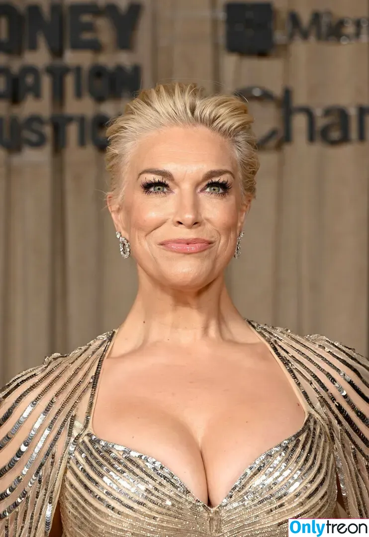Hannah Waddingham голая photo #0775 (hannah_waddingham)