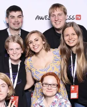 Hannah Witton / hannahwitton nude photo #0140