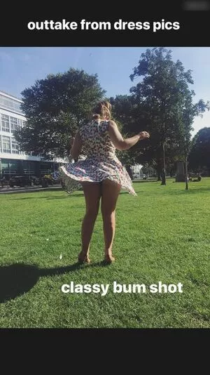 Hannah Witton / hannahwitton nude photo #0189