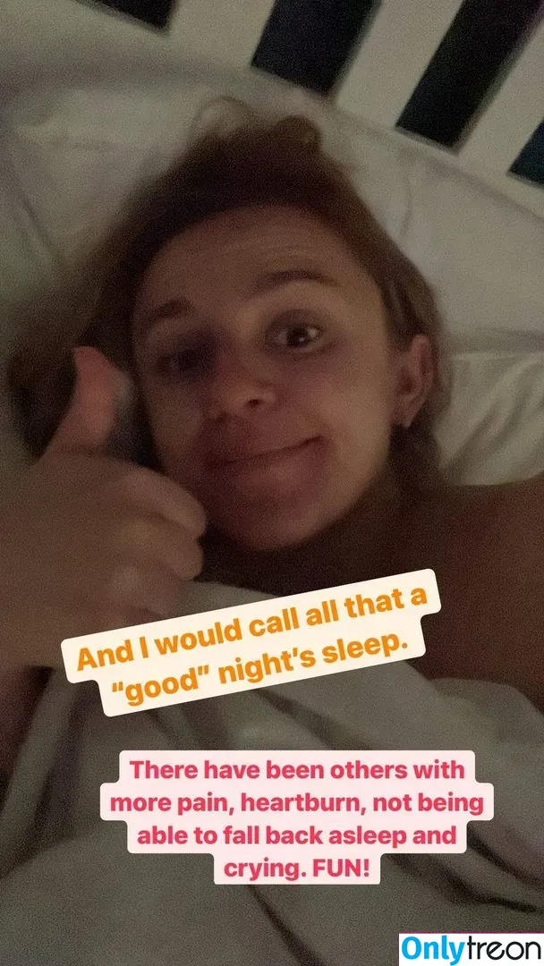 Hannah Witton голая photo #0005 (hannahwitton)