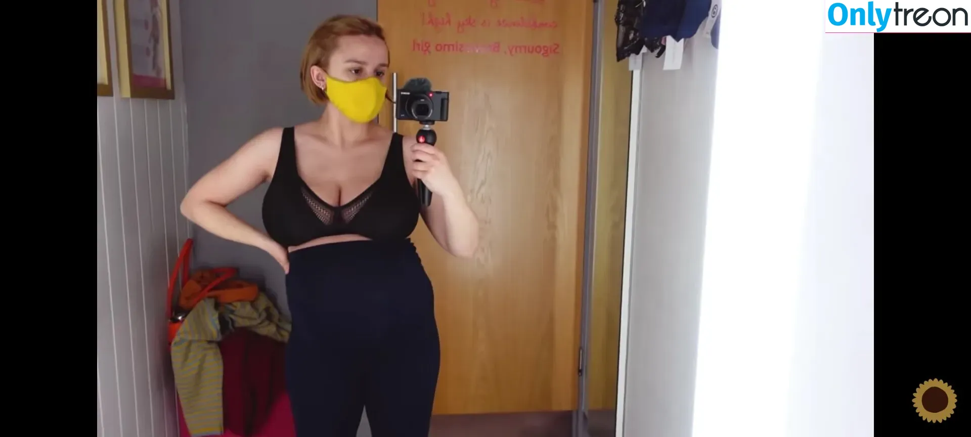 Hannah Witton голая photo #0049 (hannahwitton)