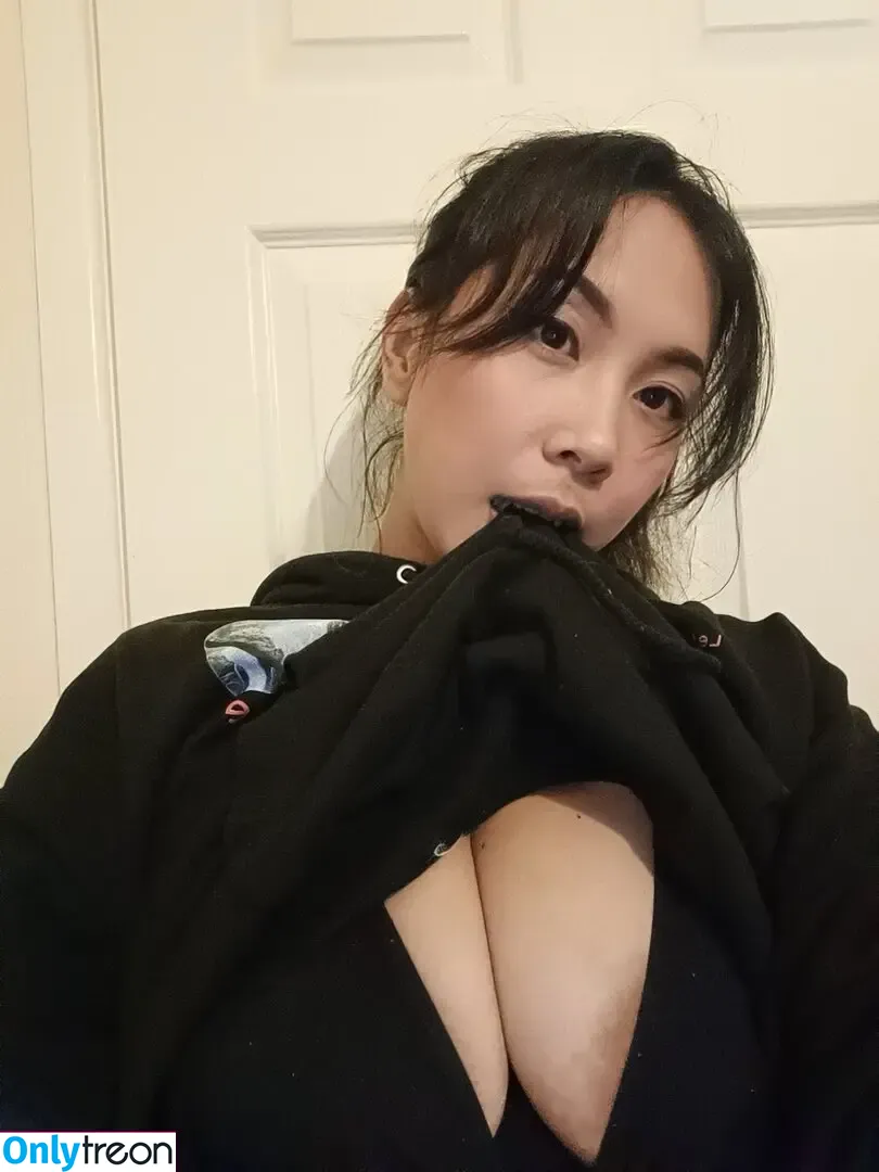 hannahcaine nude photo #0011 (Prettyirisinc / hannahjadecain)