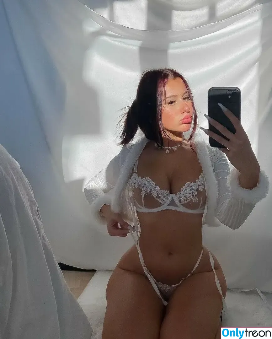 Hannahdenisee голая photo #0017 (zoezi_hannah)